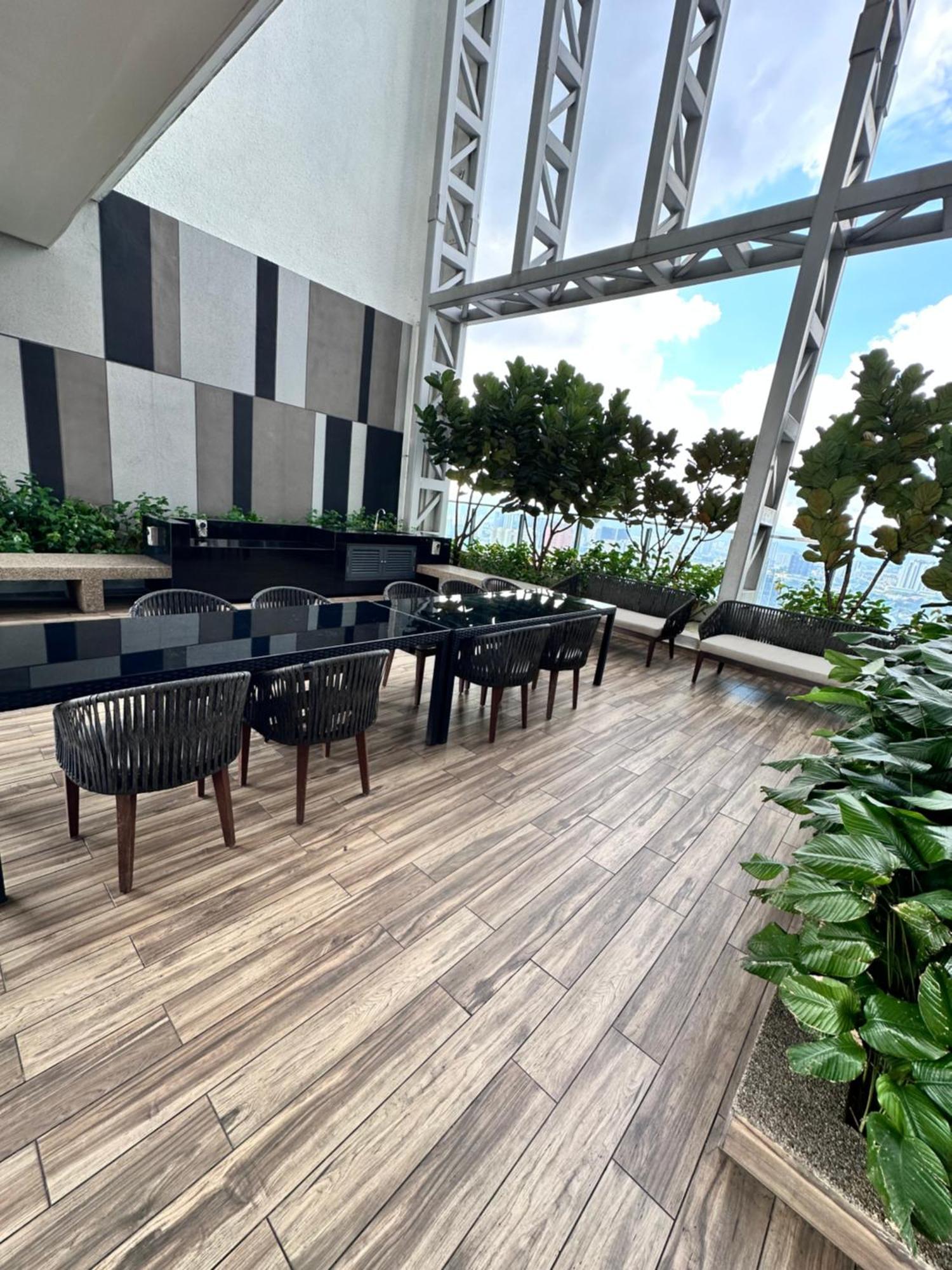 The Luxe Infinitum Klcc By Sahara Apartment Kuala Lumpur Luaran gambar