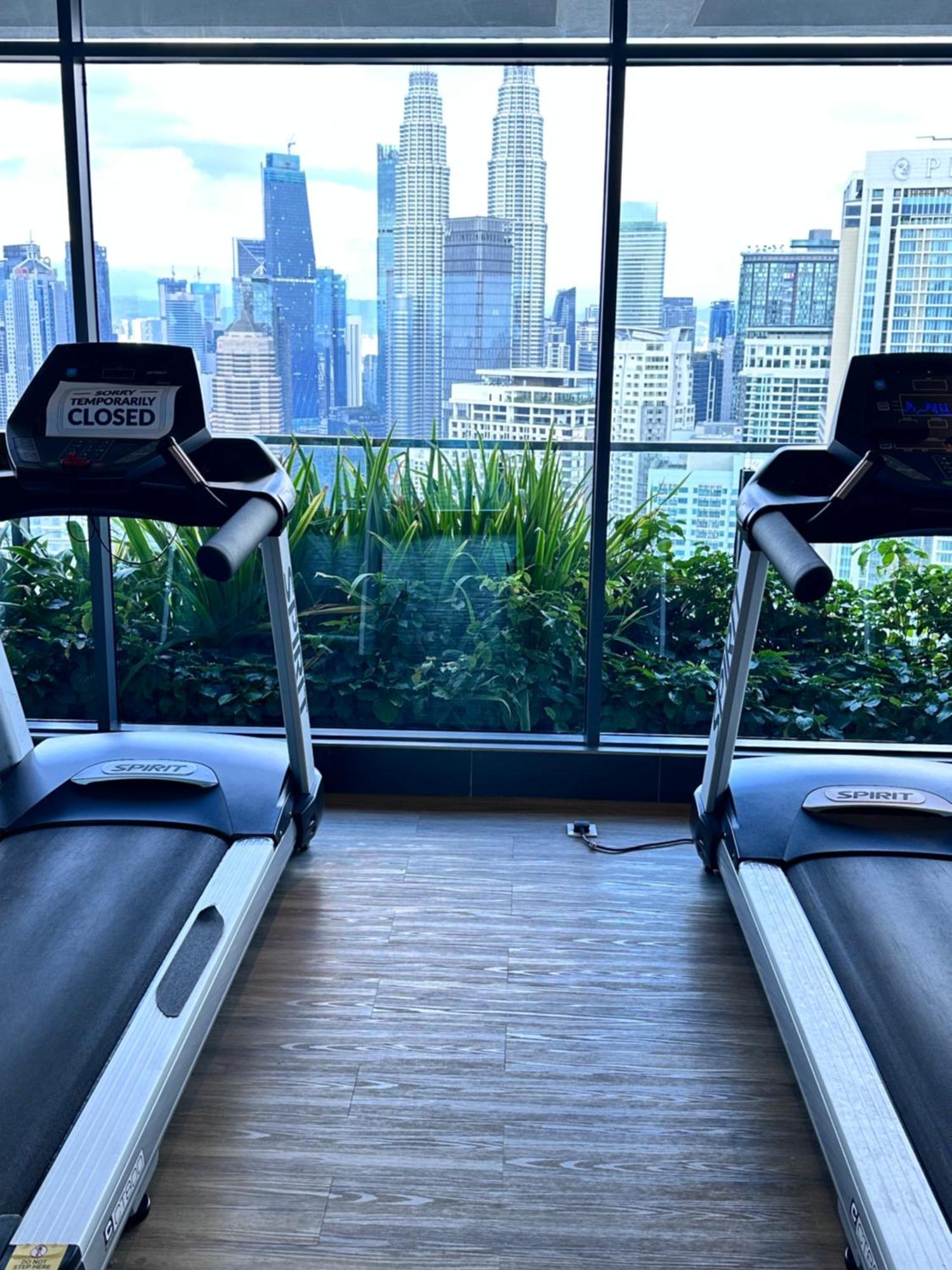The Luxe Infinitum Klcc By Sahara Apartment Kuala Lumpur Luaran gambar