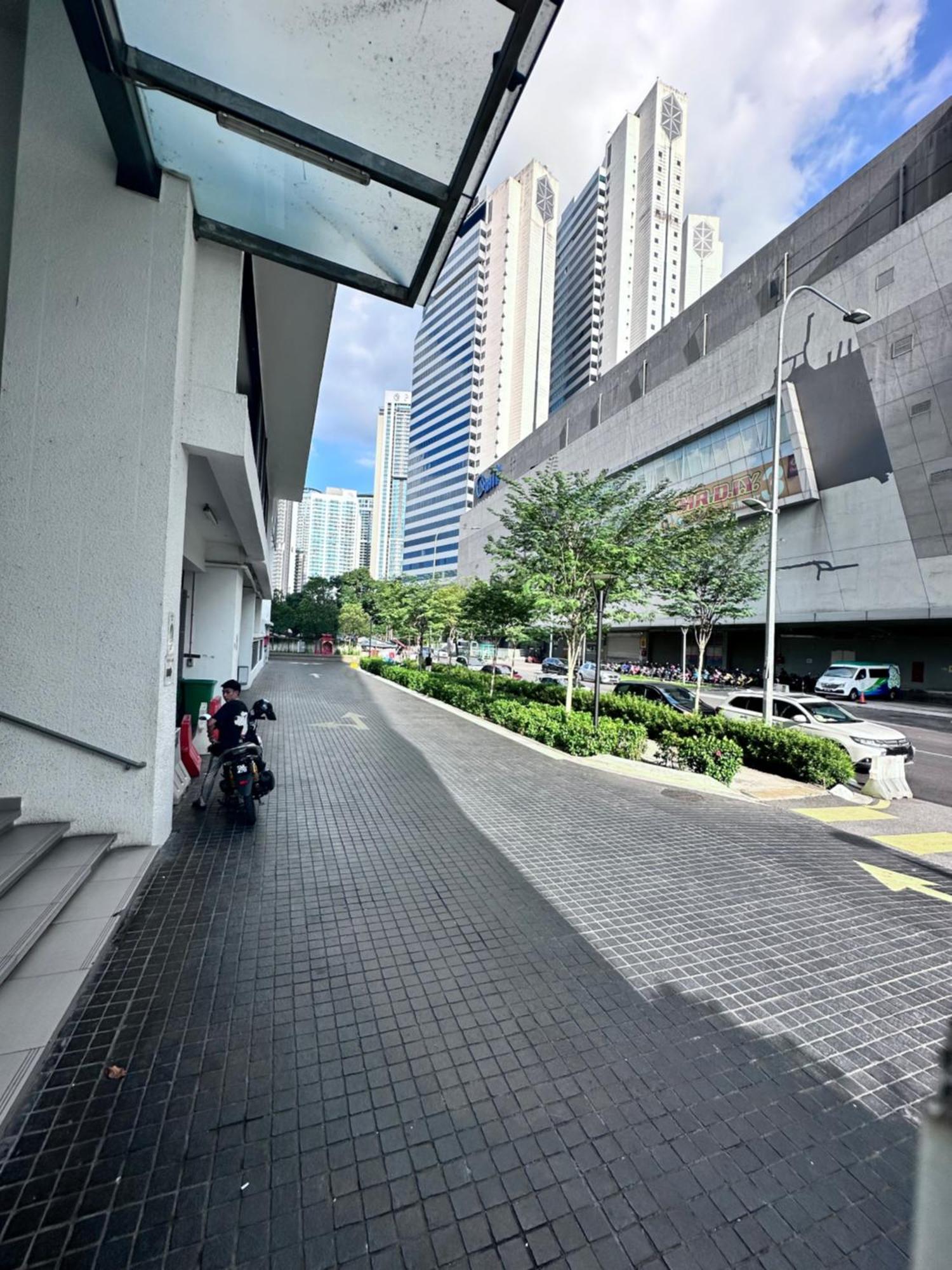 The Luxe Infinitum Klcc By Sahara Apartment Kuala Lumpur Luaran gambar