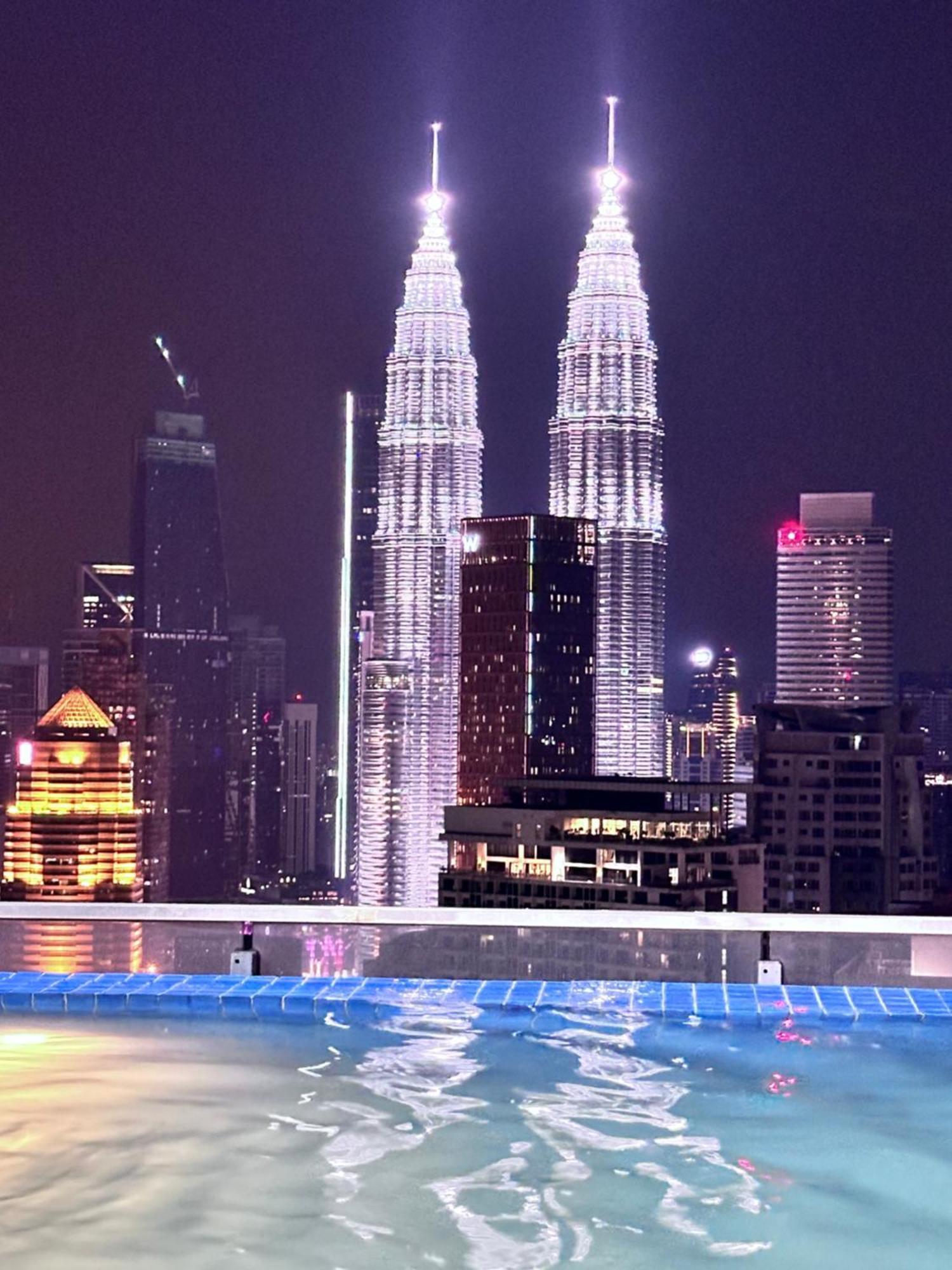 The Luxe Infinitum Klcc By Sahara Apartment Kuala Lumpur Luaran gambar