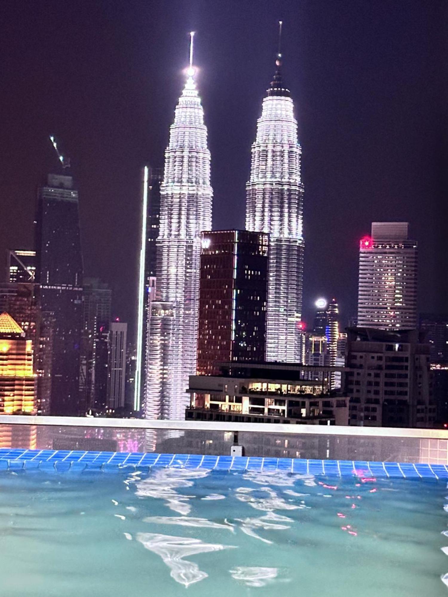 The Luxe Infinitum Klcc By Sahara Apartment Kuala Lumpur Luaran gambar