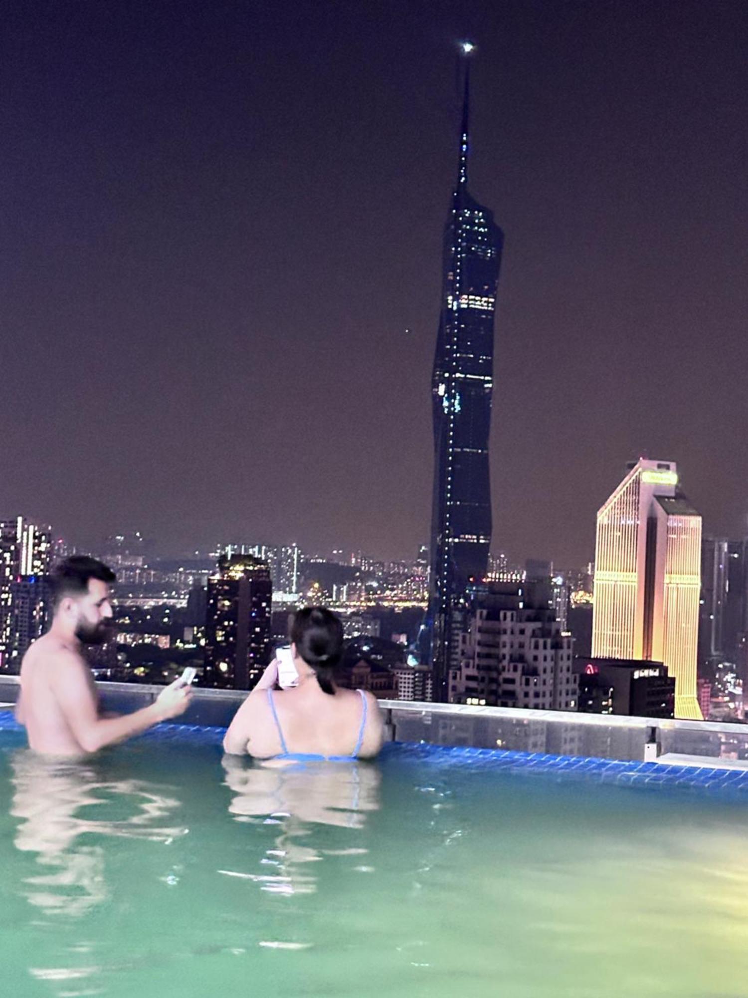 The Luxe Infinitum Klcc By Sahara Apartment Kuala Lumpur Luaran gambar