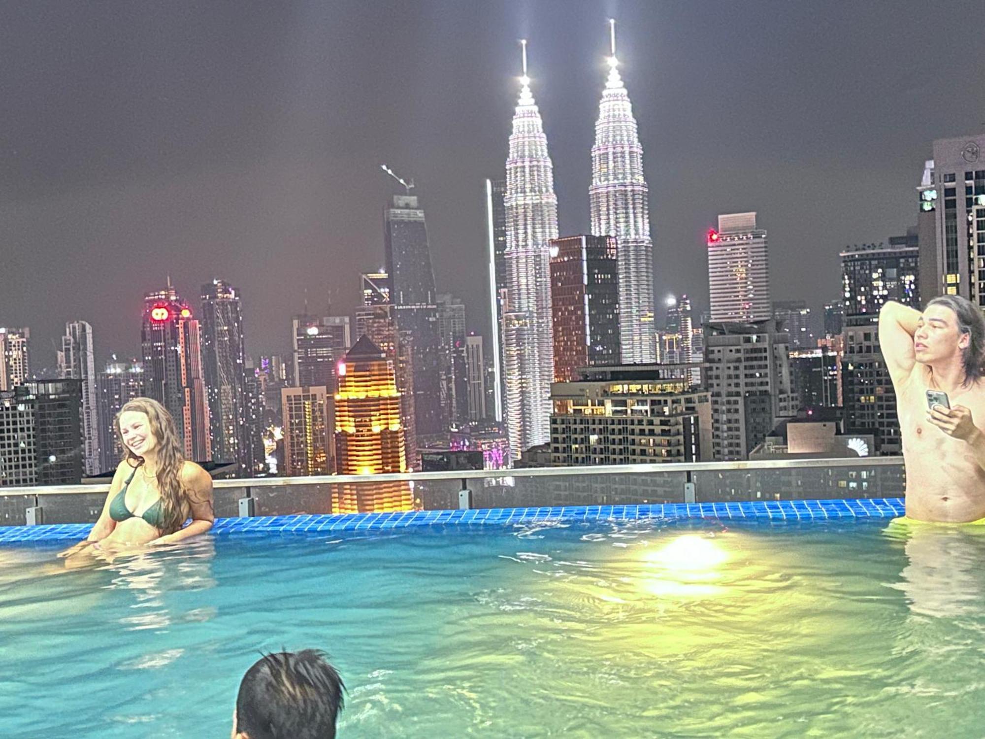 The Luxe Infinitum Klcc By Sahara Apartment Kuala Lumpur Luaran gambar